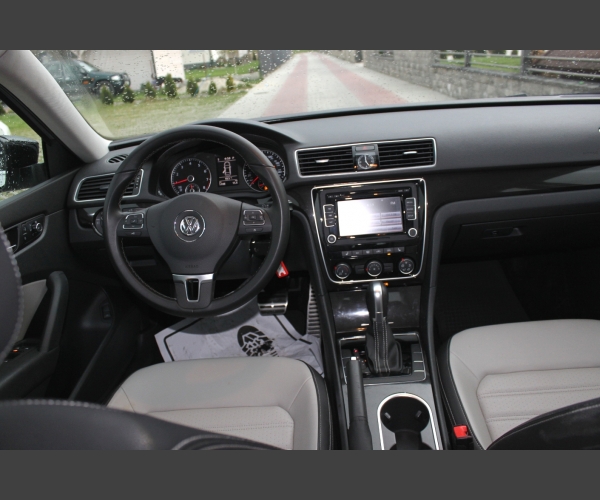 Volkswagen Passat 1.8 TSI 180km 2015r Srebny FV23%